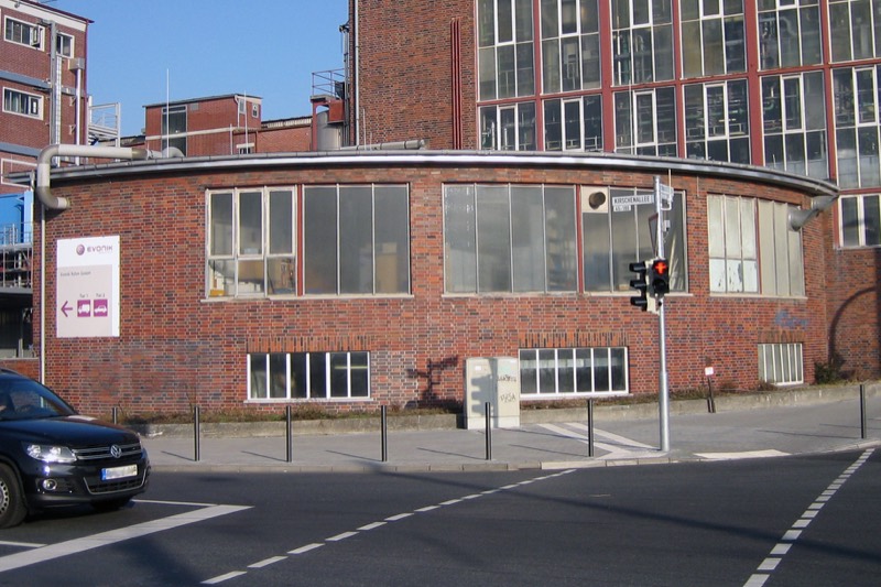 Backsteinbau von Evonik an der Ecke Bismarckstraße/Kirschenallee in Darmstadt